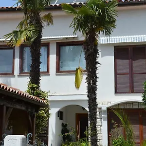 Hous Mira Apartment Poreč
